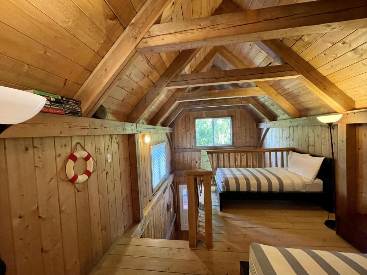 Waterfront Timber Frame Cottage! Ucluelet Exterior foto