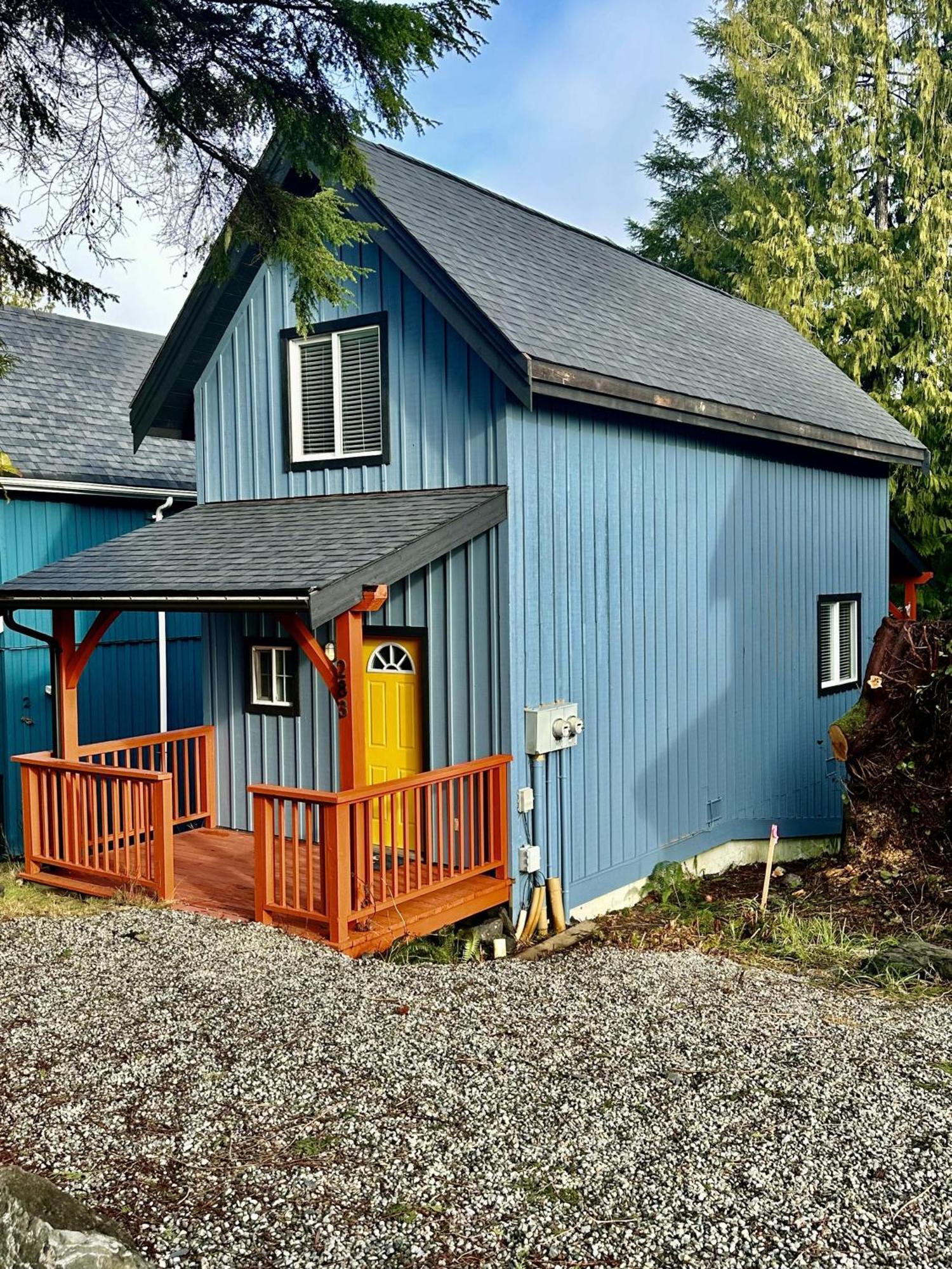 Waterfront Timber Frame Cottage! Ucluelet Exterior foto